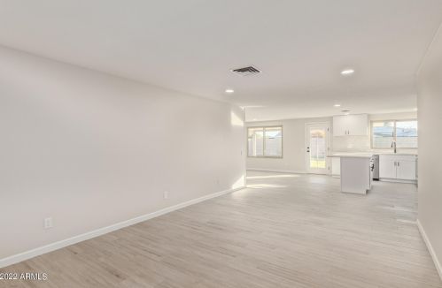 2011 Central Dr, Chandler AZ 85224-1811 exterior