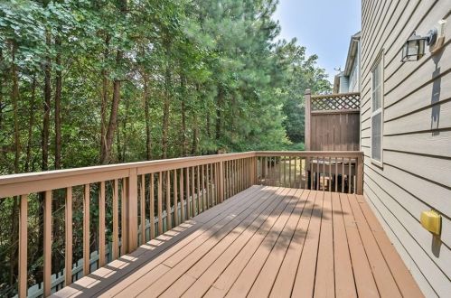 5150 Manerdale Dr, Atlanta GA exterior