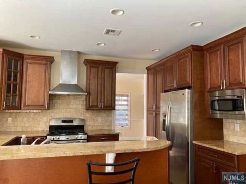 286 Tenafly Rd, Tenafly NJ 07670-2530 exterior