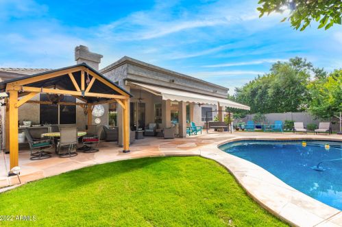 16238 16th Ln, Phoenix AZ  85045-1726 exterior