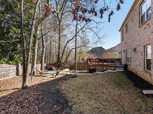 121 Lankford Rd, Tucker GA 30084-1821 exterior