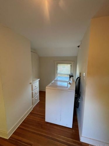 439 Prospect St, Torrington CT 06790-6330 exterior