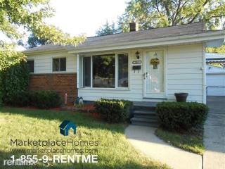 960 Radcliff St, Garden City MI  48135-1051 exterior