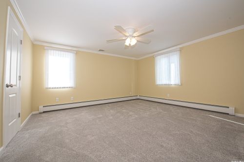 168 Suffolk Ave, Babylon NY 11704-2825 exterior