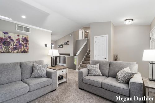 486 Sunbrook St, Grand Rapids MI 49508-7707 exterior