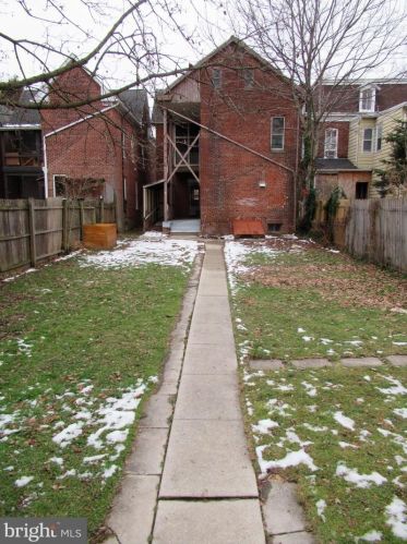 205 High St, Hanover PA  17331-2911 exterior