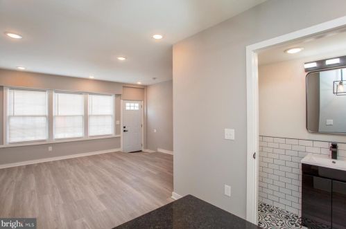 5809 Ditman St, Philadelphia PA 19135-4043 exterior