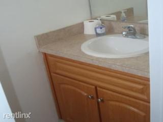 9809 52nd St, Tampa FL  33617-4721 exterior