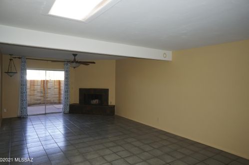 5221 Alta Vista St, Tucson AZ  85712-2136 exterior