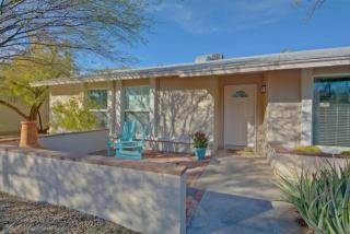 1010 Village Circle Dr, Phoenix, AZ 85022-4811