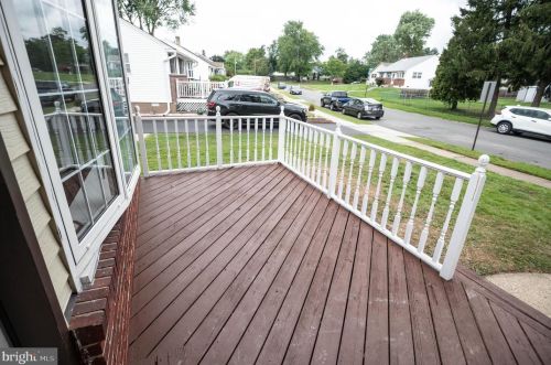 67 Scarlet Ave, Chester, PA 19014-2925