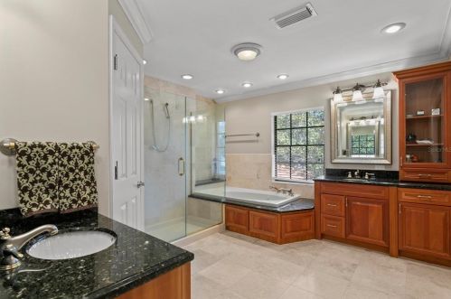 4912 Andros Dr, Tampa FL 33629-4802 exterior