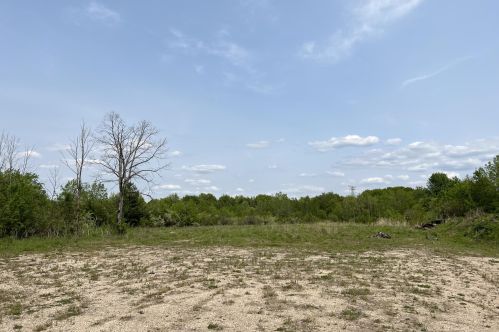 2335 64th St, Fennville MI  49408-9609 exterior