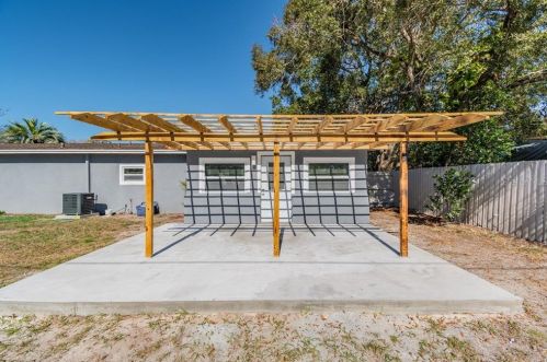 4722 Bay Ave, Tampa FL 33616-1070 exterior