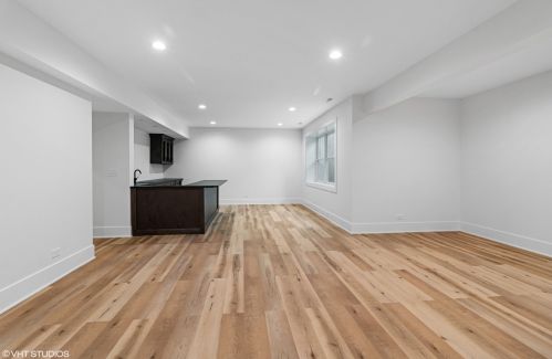 245 Highland Ave, Elmhurst IL  60126-2554 exterior