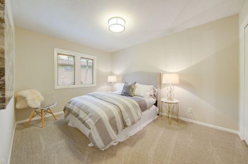 387 Iona Ln, Saint Paul MN  55113-2325 exterior