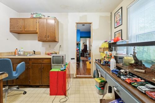 209 15 St, Atlanta GA 30318-7805 exterior