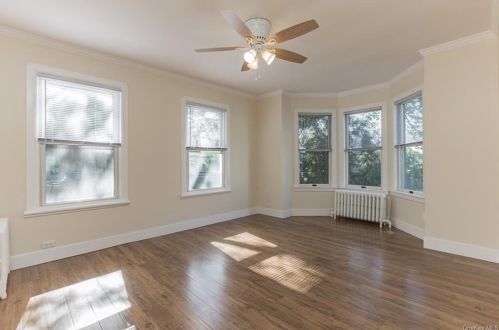 12 10th Ave, Mount Vernon NY 10550-4303 exterior