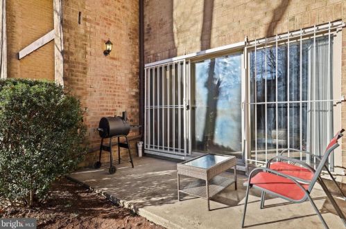 3015 Hawthorne Dr, Washington DC  20017-1001 exterior