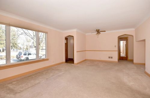 6696 Olympia Ave, Chicago IL 60631-1518 exterior