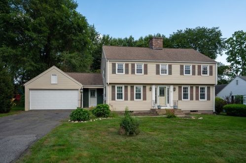 19 Pilgrim Rd, West Springfield, MA 01089-2005