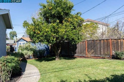 1322 Mountbatten Ct, Concord CA 94518-3927 exterior