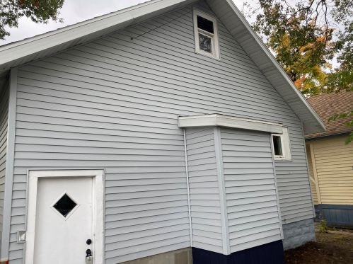 246 Laketon Ave, Meskegon MI  49441-2665 exterior