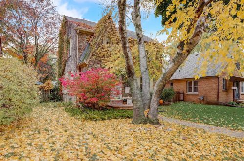 2350 58, Milwaukee WI 53219-2111 exterior