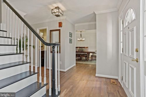 701 Rdg Dr, Mc Lean VA 22101-1620 exterior