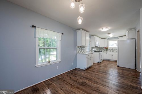 7994 Crownsway, Glen Burnie MD 21061-6264 exterior