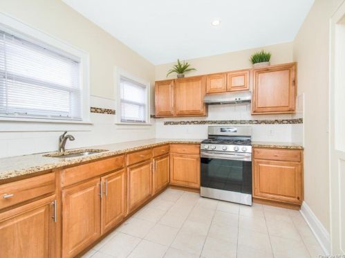 407 Columbus Ave, Mount Vernon NY 10553-1918 exterior