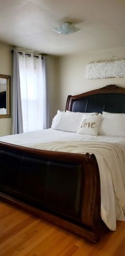 5654 Kolin Ave, Chicago IL 60629-5234 exterior