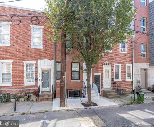 106 Ellsworth St, Philadelphia PA  19147-5408 exterior