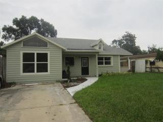 8211 Alveron Ave, Orlando, FL 32817-2404