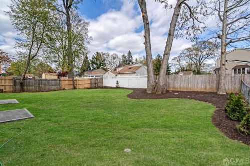 22 Stiles Rd, Edison NJ  08817-4137 exterior