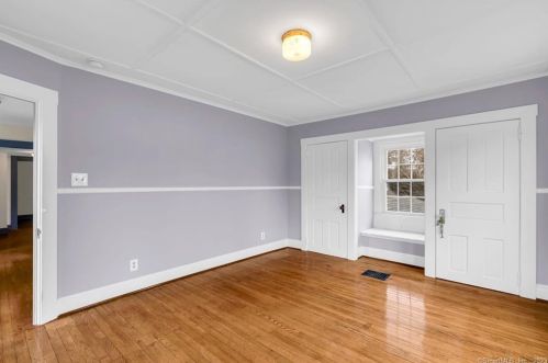 83 Maple St, Ellington CT  06029-3350 exterior