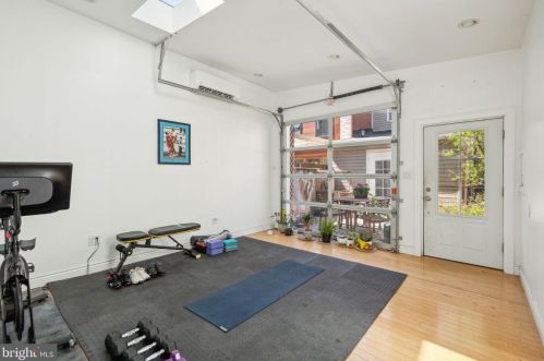 1527 Berks St, Philadelphia PA  19125-2801 exterior