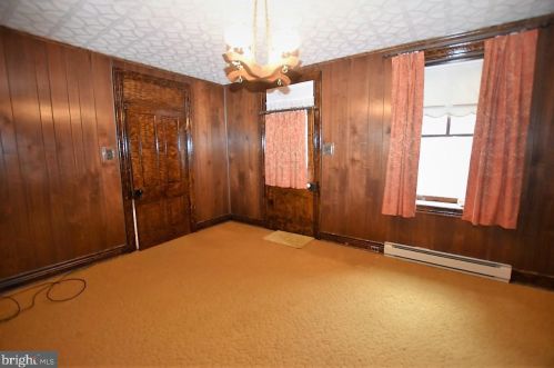 795 Abbottstown Pike, Hanover PA 17331-8235 exterior