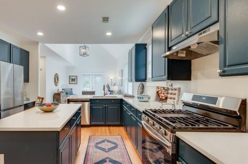 1332 Hooper Ave, Atlanta GA 30307-2014 exterior