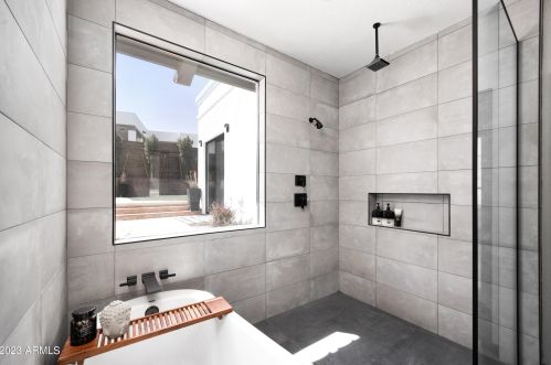 6264 31st Way, Phoenix AZ  85016-2327 exterior