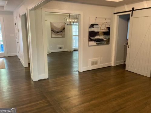 2933 Margaret Mitchell Ct, Atlanta GA 30327-1614 exterior