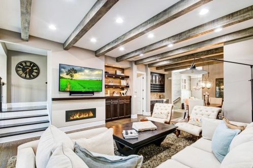 3636 Brookleigh Ln, Atlanta, GA 30319-2206