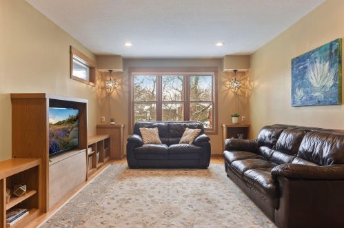 1735 Perkins Ln, Maple Plain MN 55359 exterior