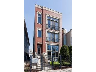 1638 Diversey Pkwy, Chicago, IL 60614-1008