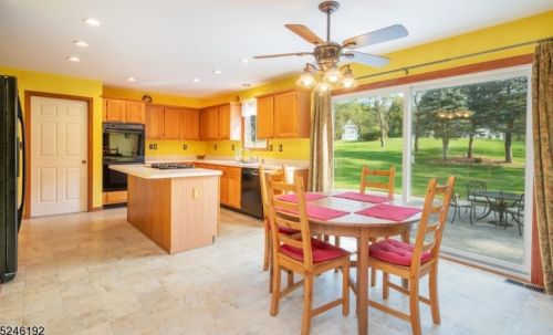 12 Hollyhock Way, Fredon NJ 07860-5371 exterior