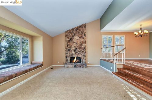 1180 Ridgemont Pl, Concord CA 94521-4831 exterior