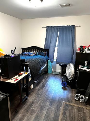 2678 Richmond St, Grand Rapids MI 49504-2331 exterior