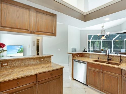 3710 3 Ave, Naples FL 34119-2616 exterior