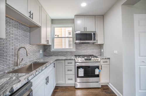 4572 Melvina Ave, Chicago IL  60630-3014 exterior