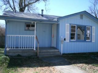 1026 Monroe Ter, Springfield MO  65806-2842 exterior